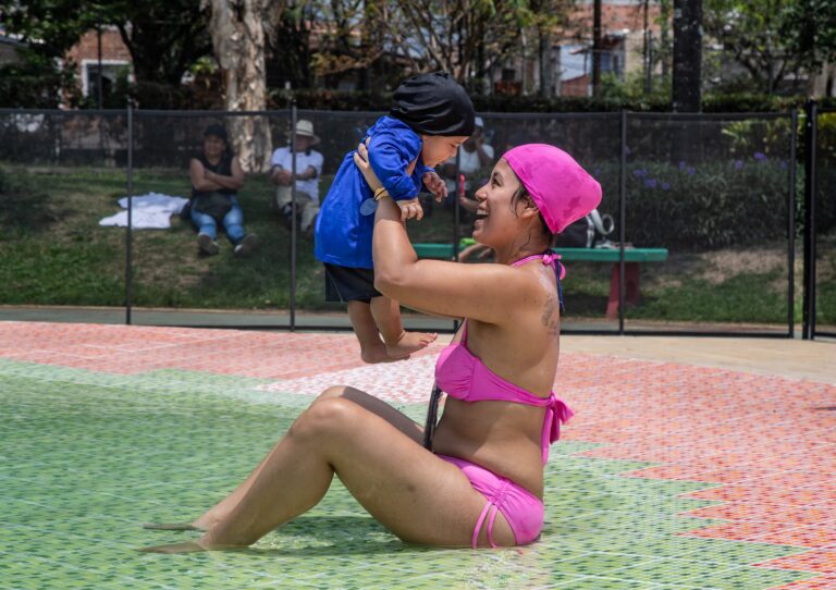 Medellín celebra el Día de la Madre con entrada libre al Parque Norte y al Aeroparque Juan Pablo II